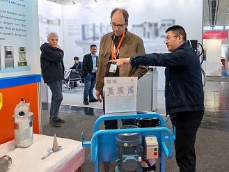 1744096578438659.jpg 1744096578438659.jpg